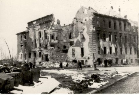 Poznań 1945  na fotografiach  Zbigniewa Zielonackiego – pocztówka 20 z 67